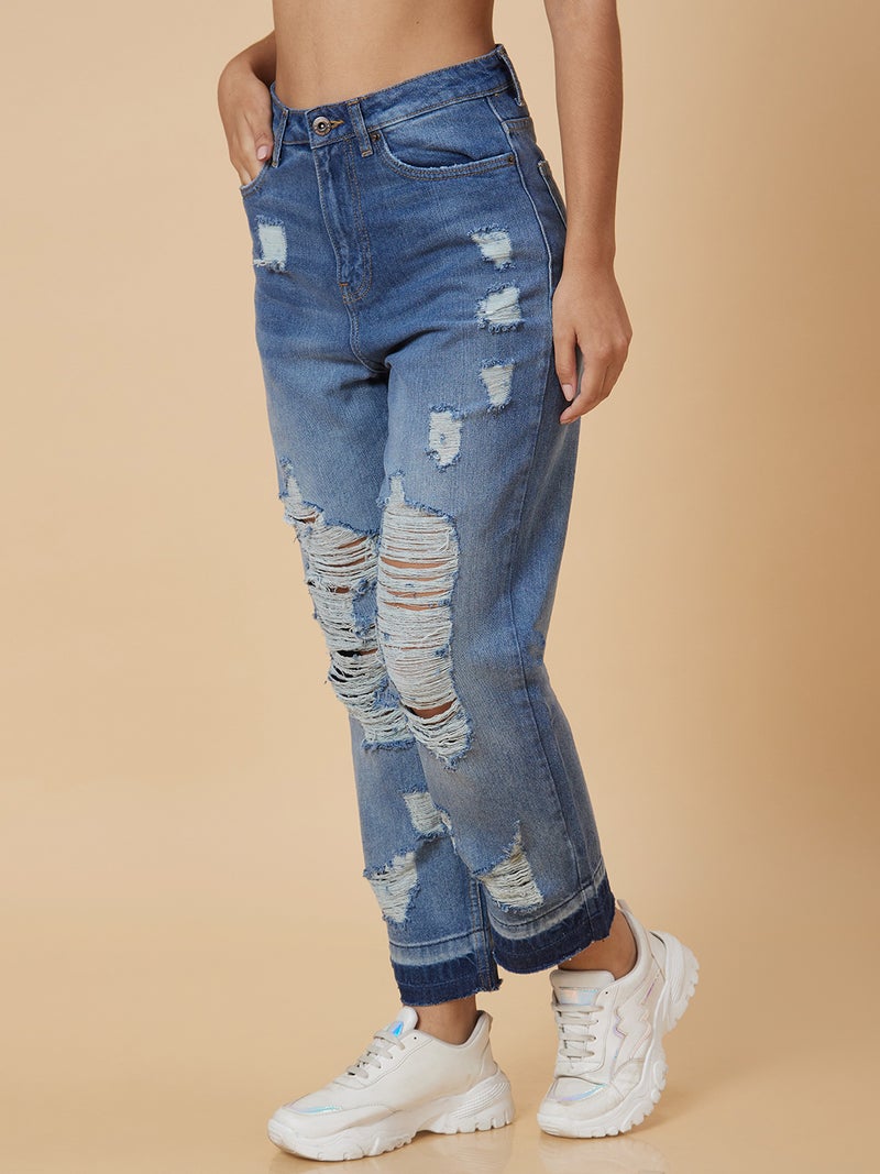 globus Globus Women Blue Boyfriend Fit Highly Distressed Heavy Fade Cotton Jeans  - Image 4