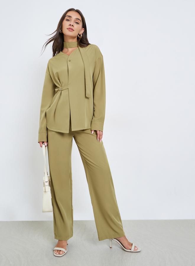 ستايلي طقم منسق من قميص بتصميم ملفوف وبنطال - Image 1