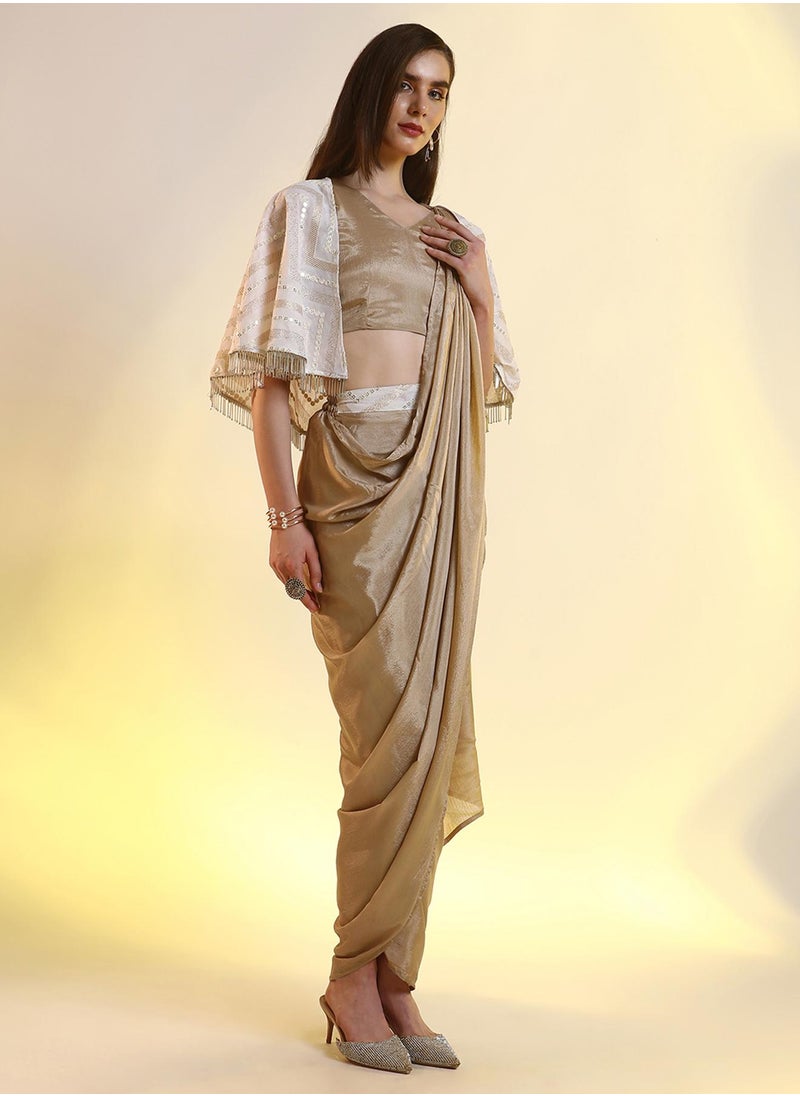  قصة Women's French Beige Bijou Cape Pre-Draped Saree  - Image 3