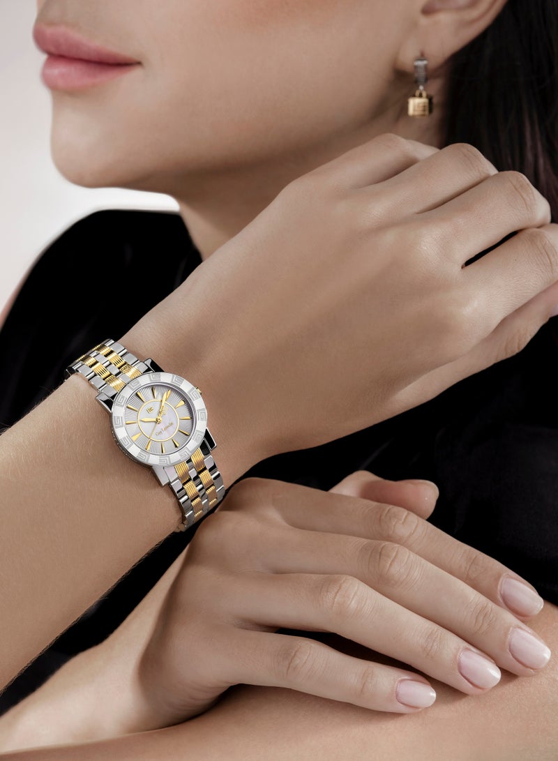 Guy Laroche Alex Watch for Women with Stainless Steel Bracelet 29 mm 5 Atm  - Image 4