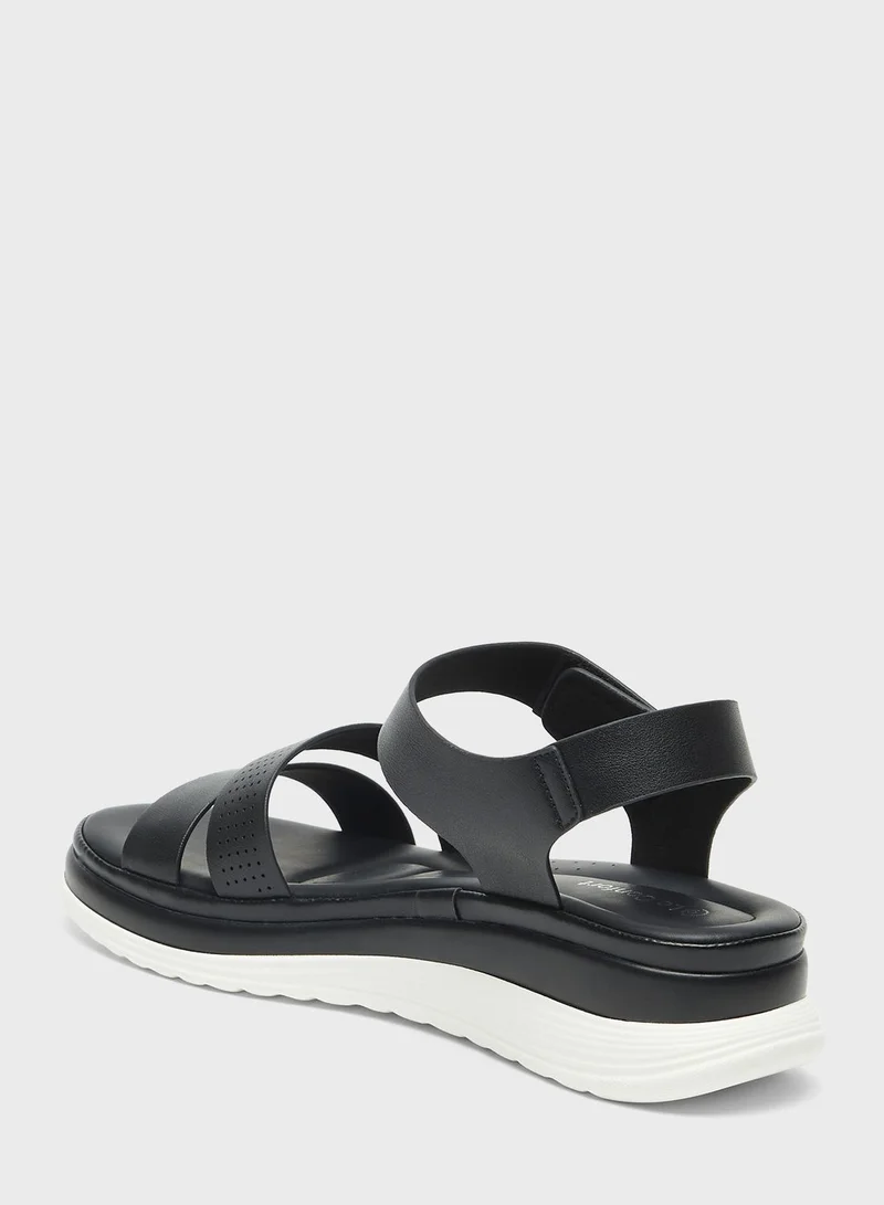 Le Confort Casual Flats Sandal