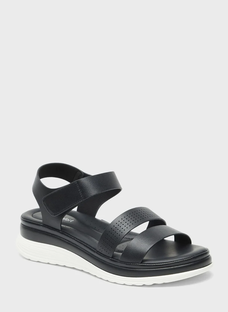 Le Confort Casual Flats Sandal