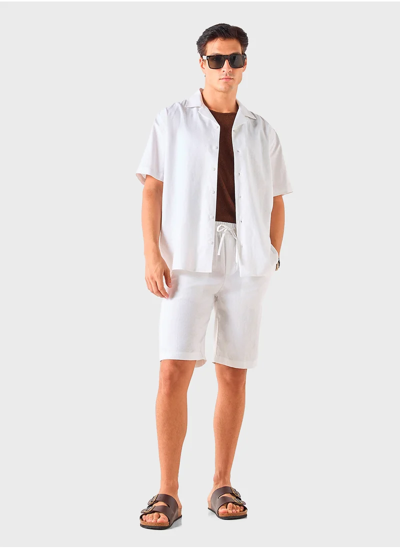 ايكونيك Iconic Solid Linen Blend Shorts with Pockets