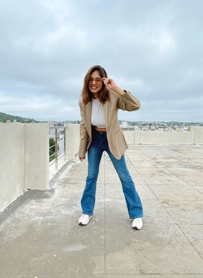 ساسافراس بلوزة قصيرة بيضاء سادة للنساء