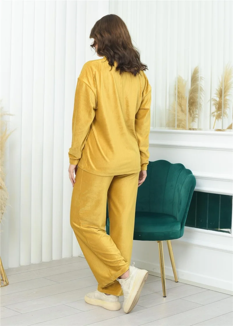 Nuseel Half Turtleneck Corduroy Suit Mustard Color