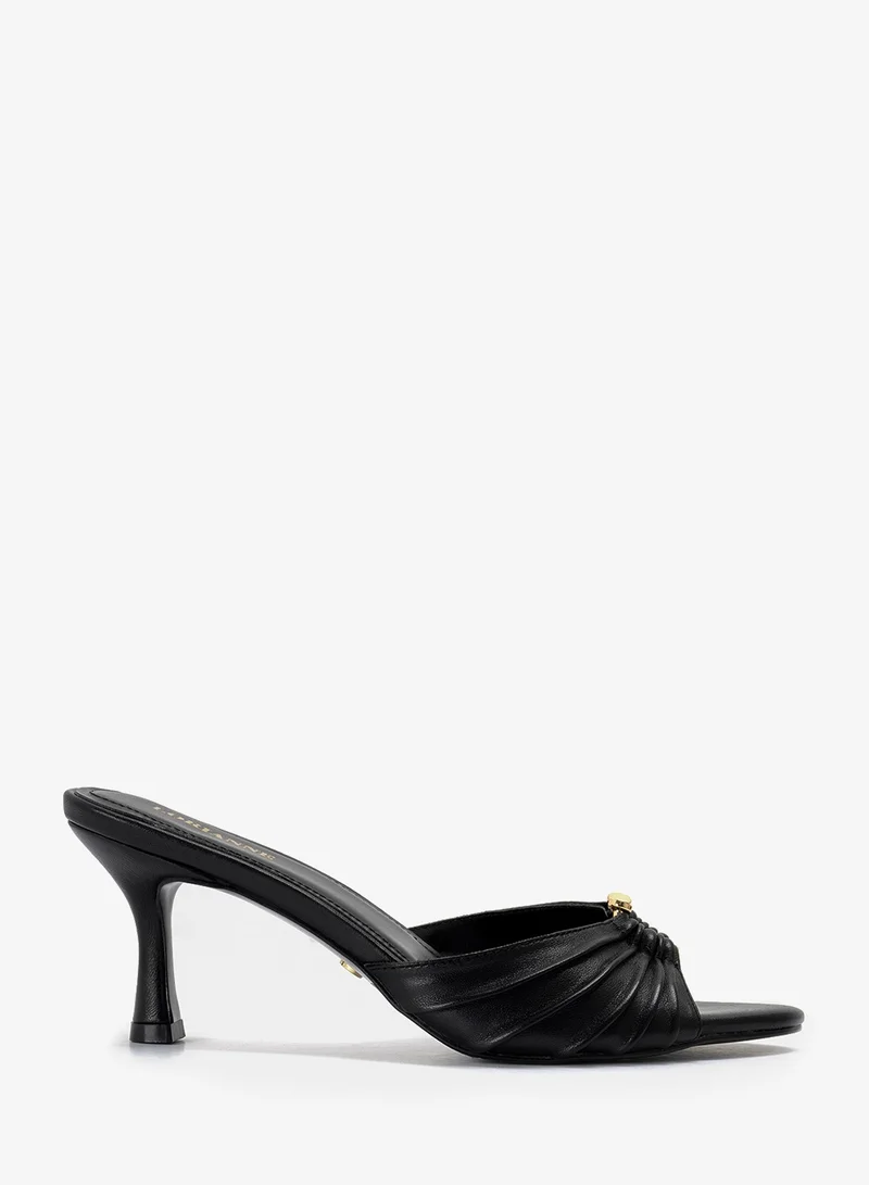 Lorianne Claudia - Leather  pumps