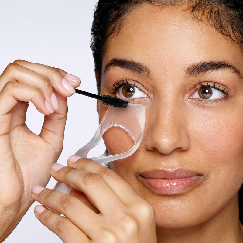 Tweezerman حارس الرموش ومشط تويزرمان - Image 2