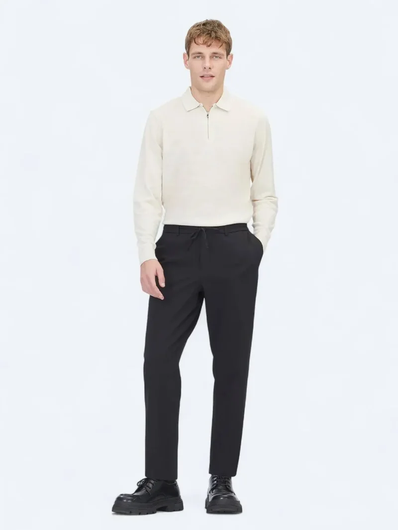 كيب بنطال رياضي أسود منسوج بقصة مريحة