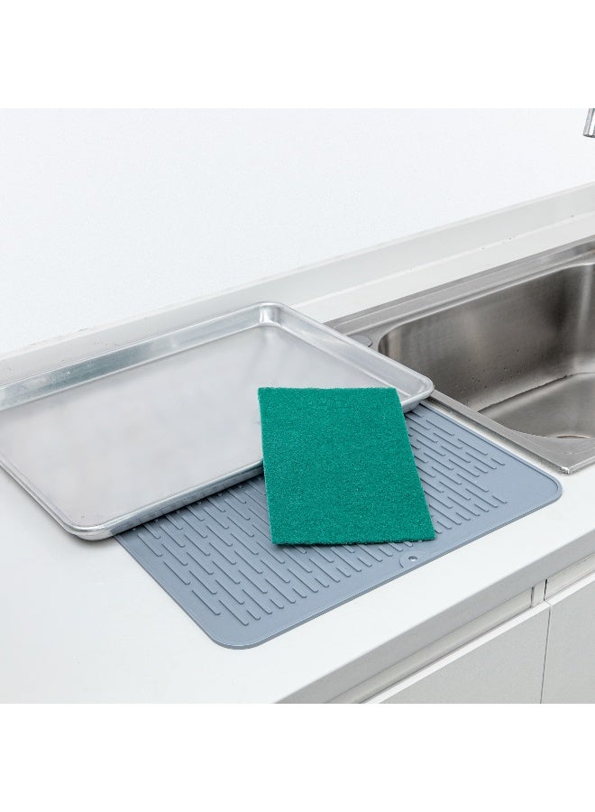 Restaurantware RW Clean 9 Inch x 6 Inch Scouring Pads, 10 No-Scratch Green Scrub Pads - Heavy-Duty, No-Abrasive, Green Polyester Scrub Pads For Cleaning, For Scraping, Cleaning, Or Scrubbing,  - Image 4