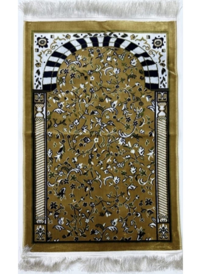 A luxurious prayer rug with patterns inspired by the Holy Mosque, 10 mm thick, comfortable and practical for daily use, Turkish made, 120 x 80 cm. - Image 1