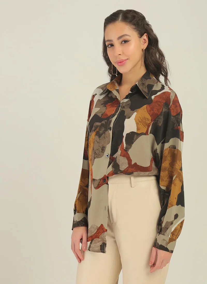 جلو باص Globus Women Multi Abstract Print Collared Neck Cuffed Sleeves Curved Hem Shirt