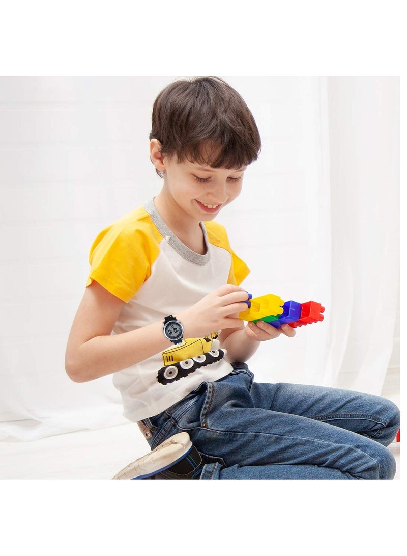 Zikra ساعات رقمية مضيئة للأطفال للبنات والأولاد بتصميم كرتوني ثلاثي الأبعاد مع 7 ألوان مضيئة مقاومة للماء للرياضة في الهواء الطلق ساعة يد إلكترونية مع منبه وعداد توقيت للأطفال من 3 إلى 12 سنة - Image 2