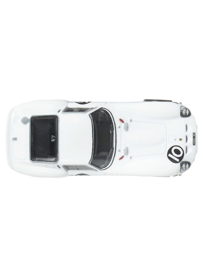 Hot Wheels Car Culture Premium 1:64 Scale Die-Cast Toy Ferrari 250 GTO, Collectible Vehicle with Real Riders Tires & Metal/Metal Body & Chassis - Image 3