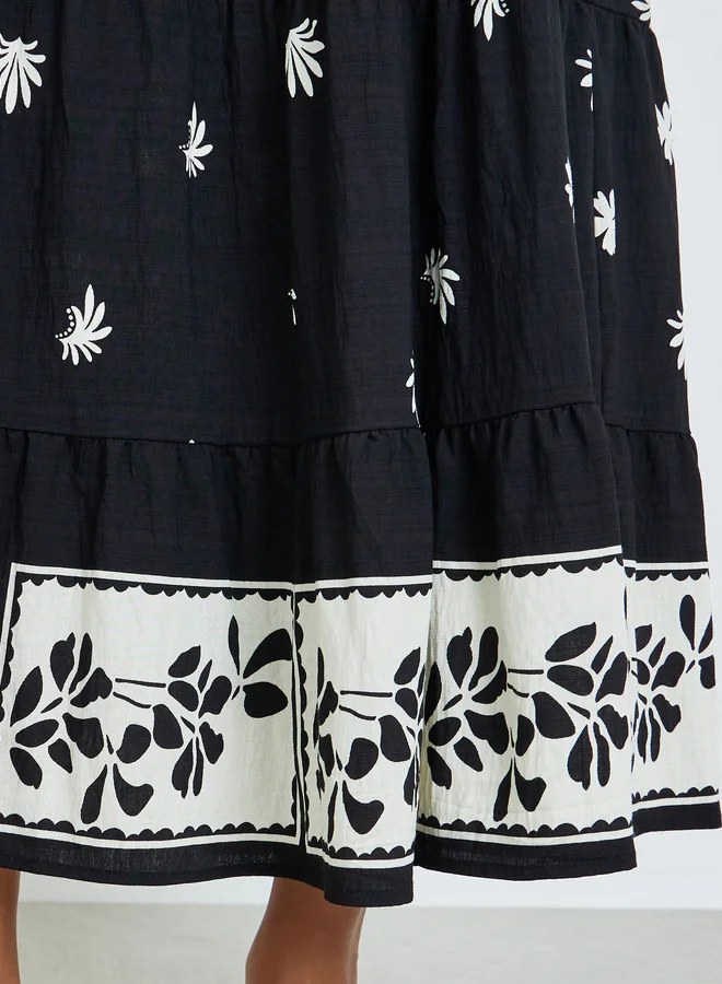 Styli  Black Floral Sweatheart Neck Tiered Maxi Dress for Women | Best Price UAE