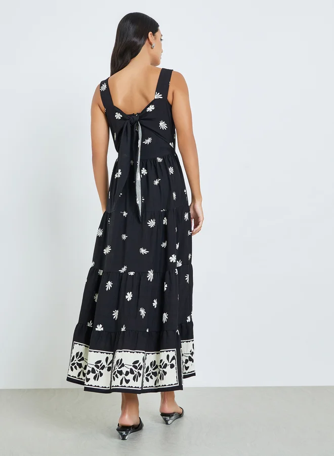 Styli  Black Floral Sweatheart Neck Tiered Maxi Dress for Women | Best Price UAE