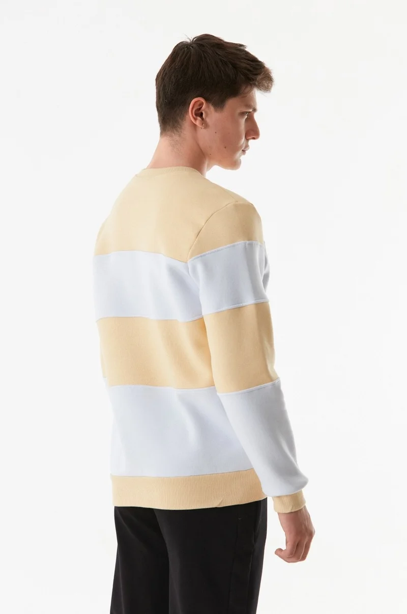 فولامودا Color Block Text Printed Crew Neck Sweatshirt