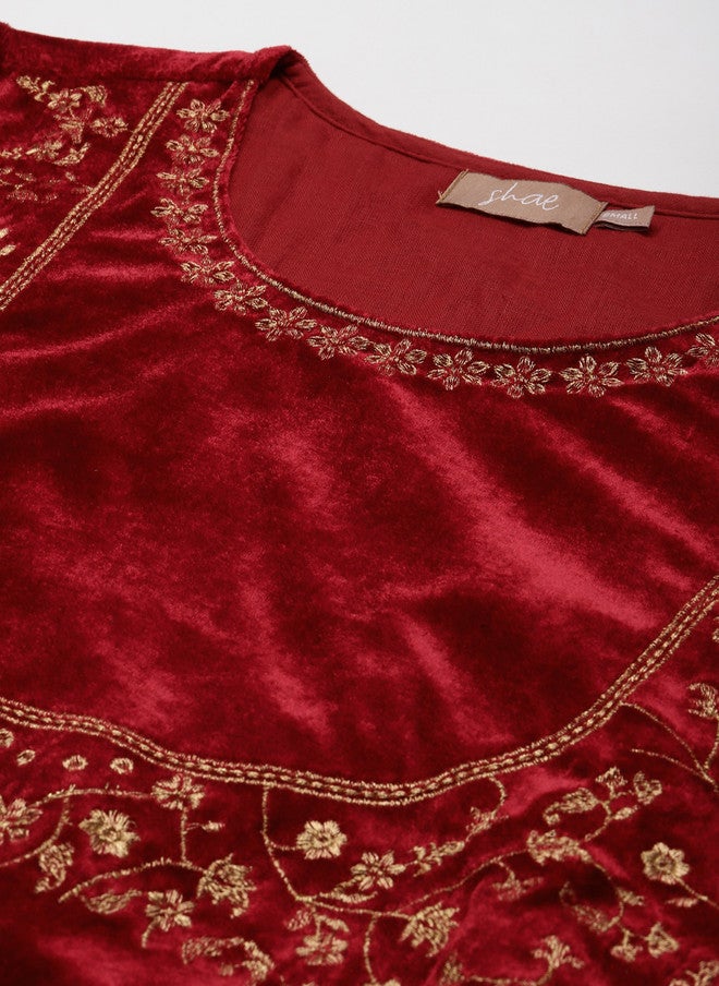SASSAFRAS Maroon Velvet Kurta for Women - Image 2