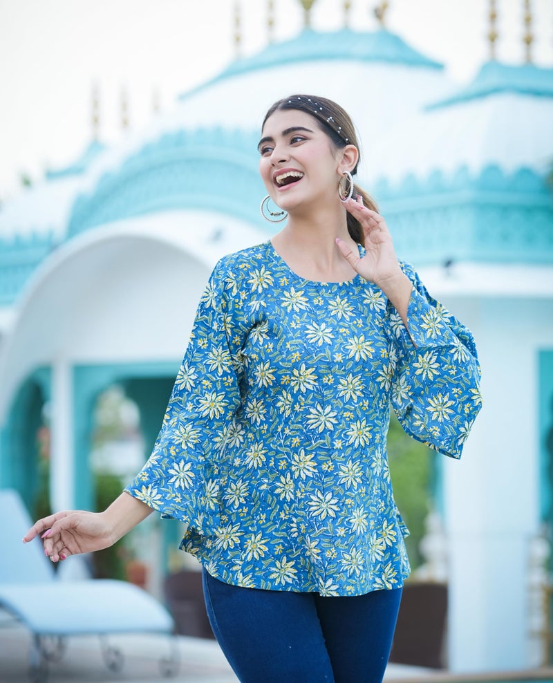 Yash Gallery Women's Rayon Floral Printed Regular Top (1584YKBLUE, M, Blue) - Image 2