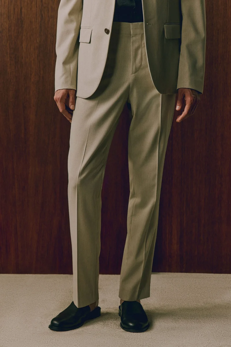 اتش اند ام بنطلون بدلة بقصّة سلِم