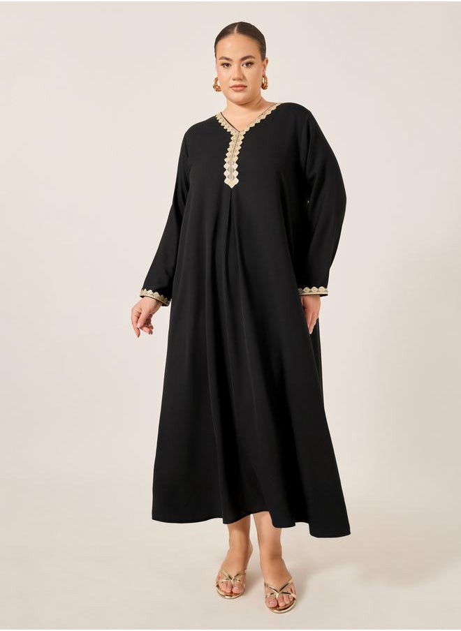 Styli - Plus Size Lace Detail V Neck Flared Hem Jalabiya - Image 1