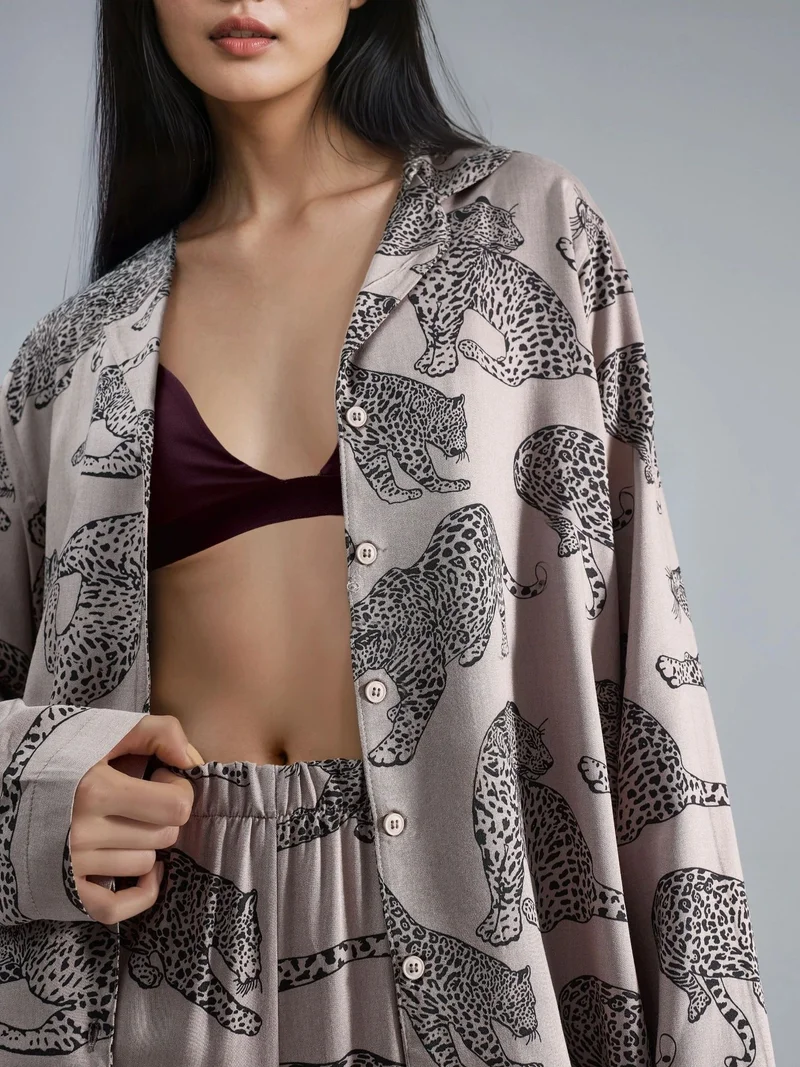 زوبعة طقم بيجامة بنقشة النمر