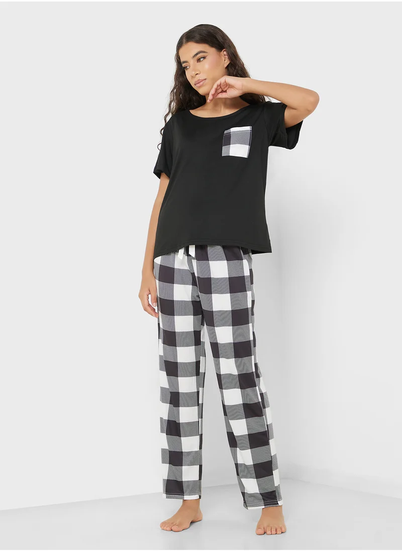 جينجر Checkered Cotton T-Shirt & Pyjama Set