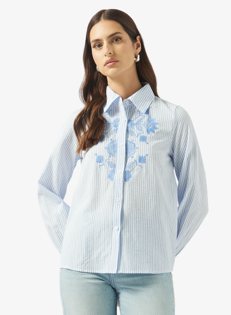 ايلا قميص بأزرار مطبوع