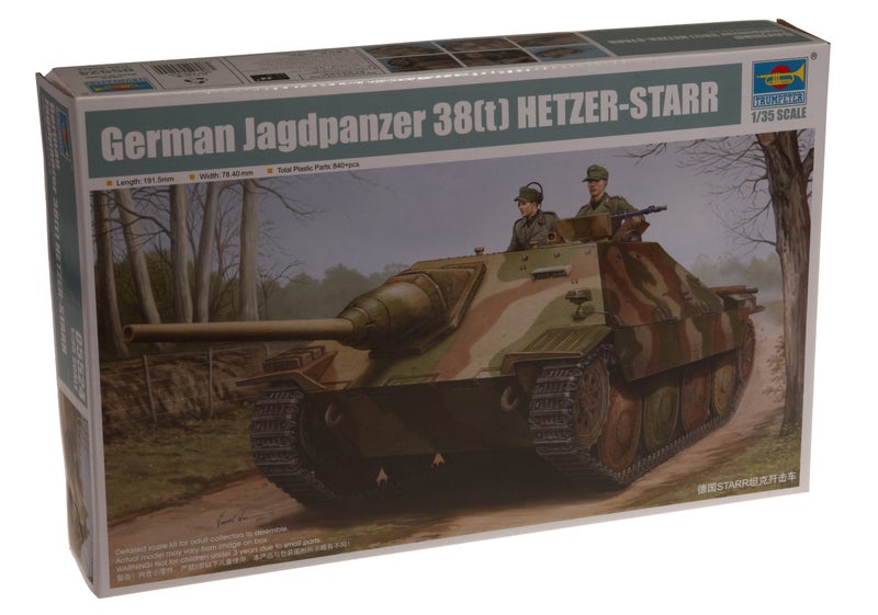 Trumpeter 135 German Jagdpanzer 38t Hetzer Starr Tank Model Kit - Image 2