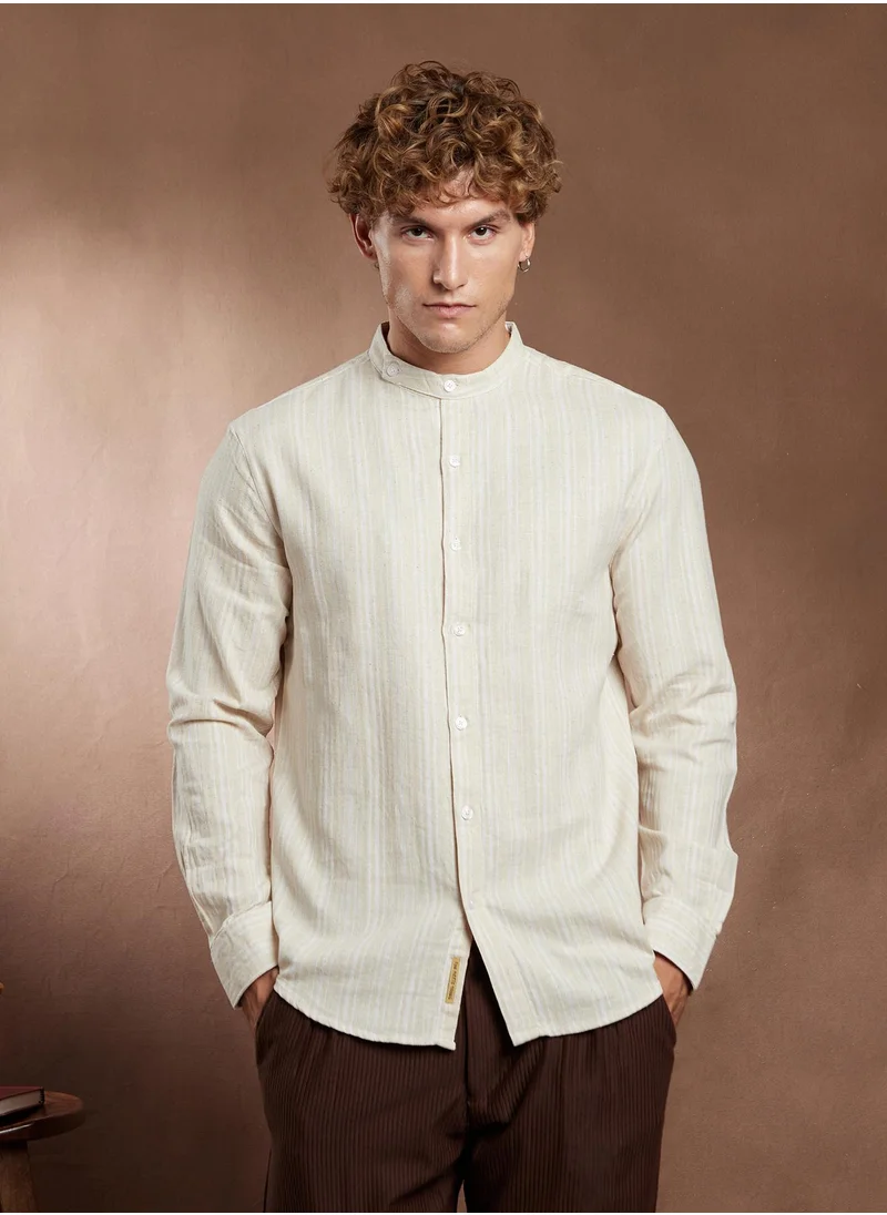 كامبوس سوترا Campus Sutra Men's Saltbox Beige & Off-White Striped Extended-Band Collar Shirt For Casual Wear | Band Collar | Long Cuffed Sleeves | Button Closure | Shirt Crafted With Comfort Fit For Everyday Wear