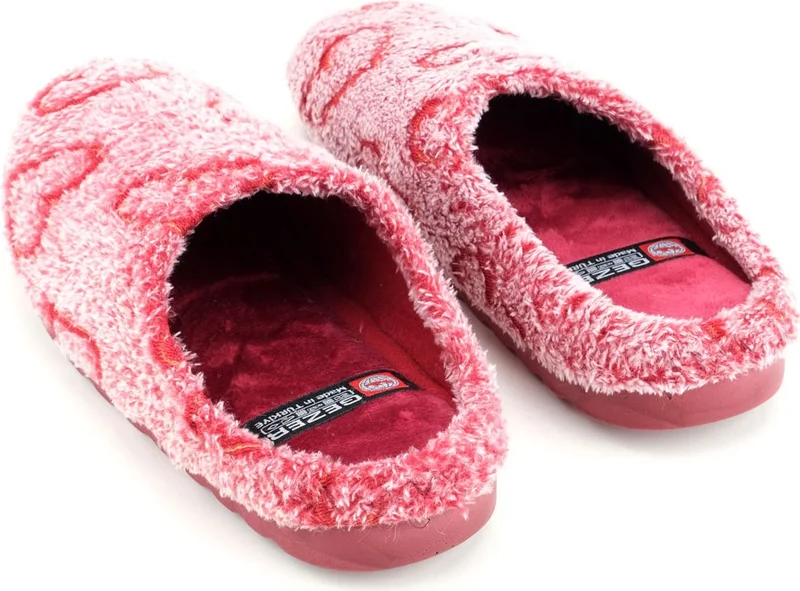 Gezer Women's Winter Embroidered Heart Design Comfortable Sole Home Garden Gondola Slippers