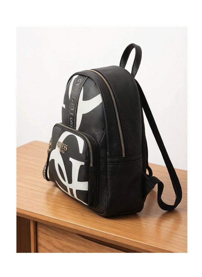 جس حقيبة الظهر الكلاسيكية GUESS 1981 – حقيبة ظهر أنيقة للنساء للذهاب إلى العمل، وحقيبة سفر غير رسمية، بنقشة باللونين الأسود والأبيض، متعددة الاستخدامات وخفيفة الوزن، مزودة بمقبض حمل وحزام كتف، حقيبة ثنائية الاستخدام – أسود/أبيض - Image 4