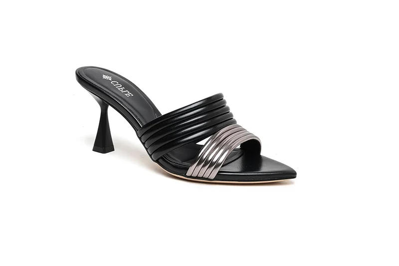 Cuple heeled slide sandal with ribbed straps