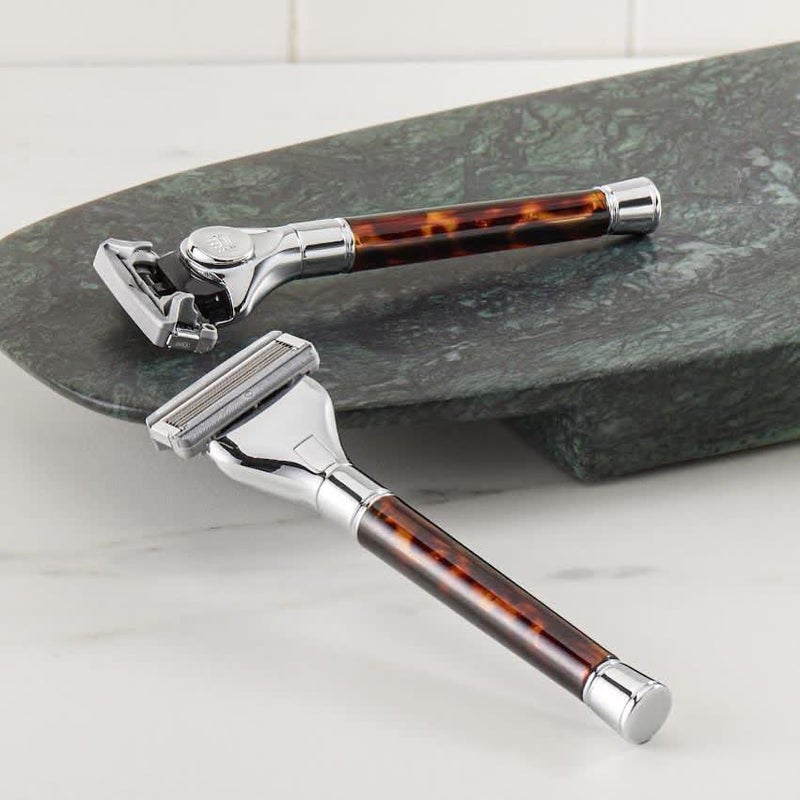 Cremo Astonishingly Superior Tortoise Shell (Horn) Razor Kit (Packaging May Vary) - Image 4