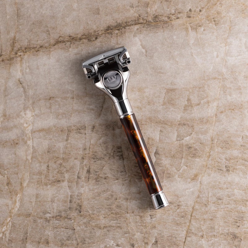 Cremo Astonishingly Superior Tortoise Shell (Horn) Razor Kit (Packaging May Vary) - Image 5
