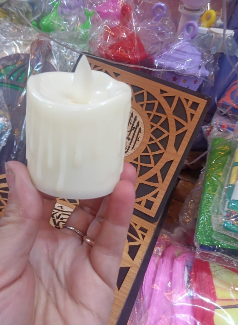 3 قطع من الشمع الليد