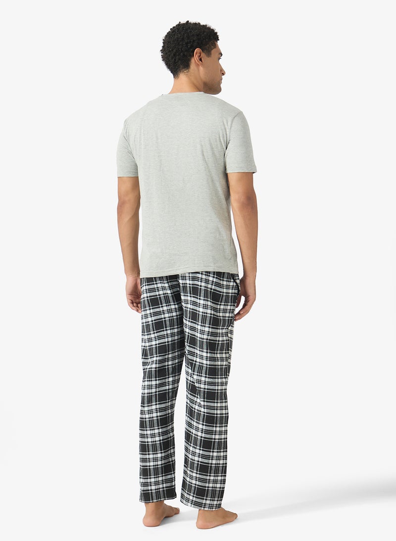 Seventy Five Printed Short Sleeve T-Shirt And Checked Pyjamas Set - Image 2