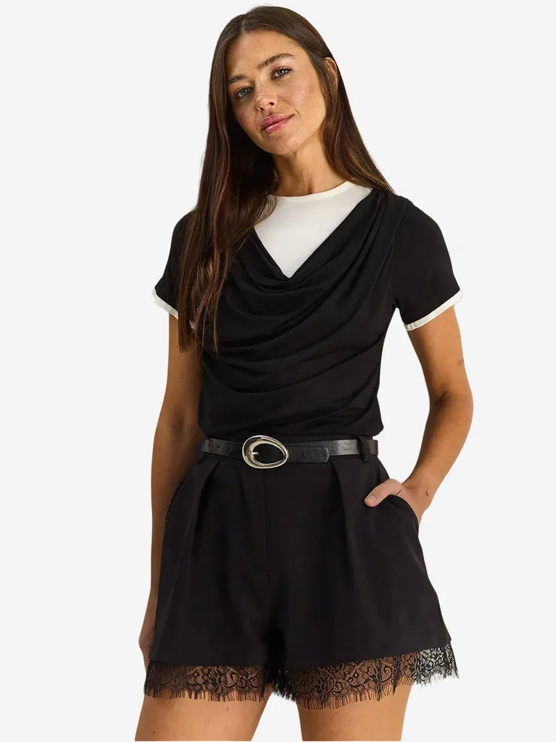 بيانكو لوتشي LUCCI High Waist Wide Leg Lace Detail Shorts