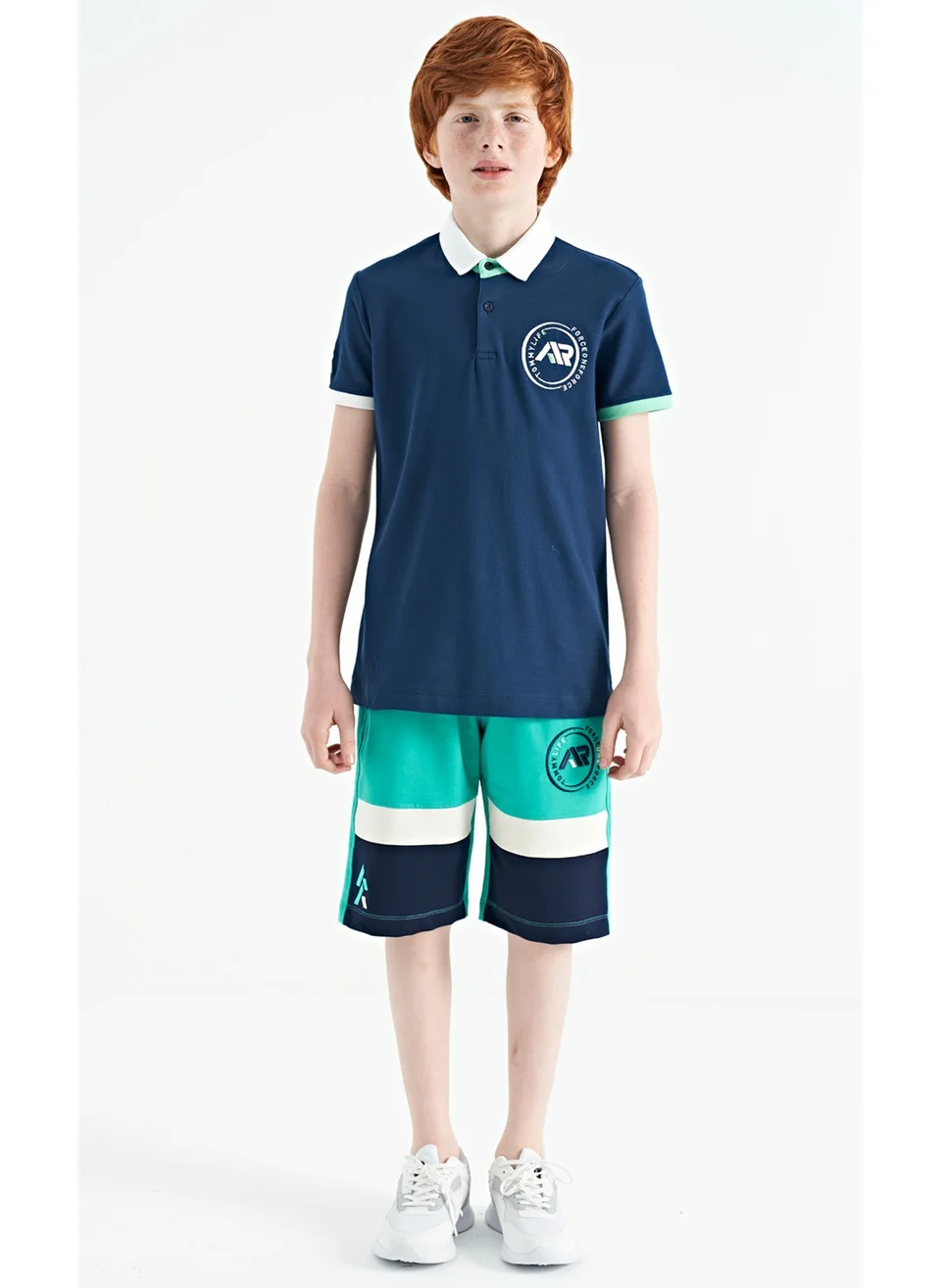 تومي لايف Indigo Sleeve End Colored Logo Embroidered Standard Size Polo Collar Boy T-Shirt - 11138