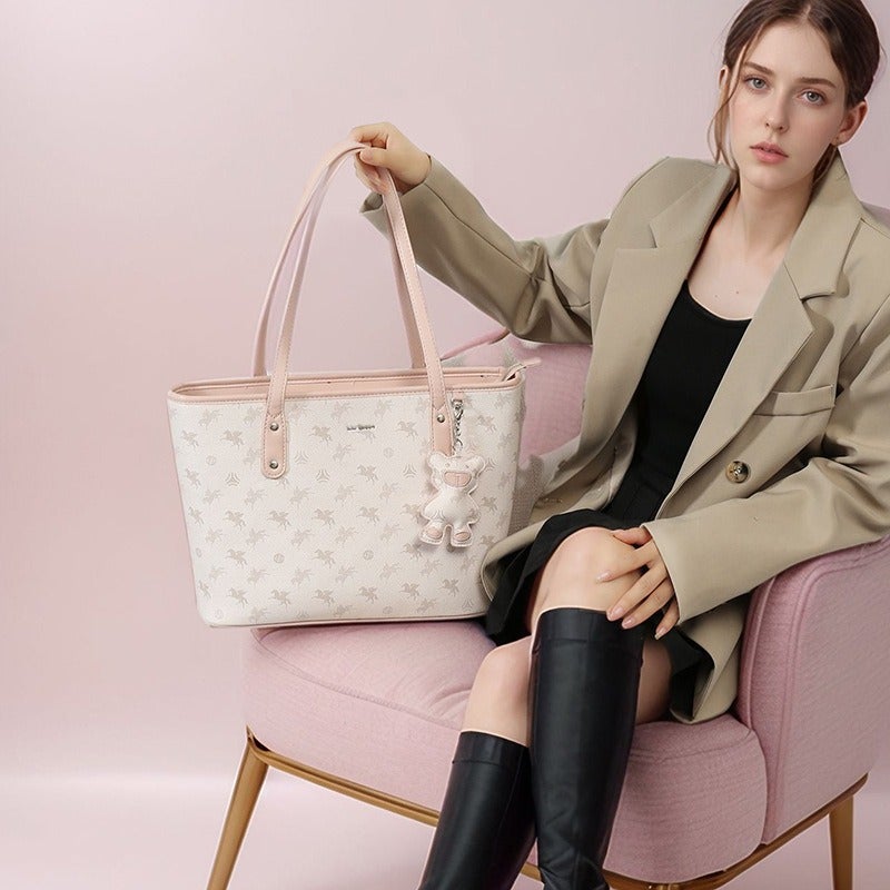 [Same Style As Zhao Zhaoyi] Lulu Pegasus Tote Bag, Large-Capacity Commuter Handbag, Crossbody Bag For College Students Attending Classes - Image 3