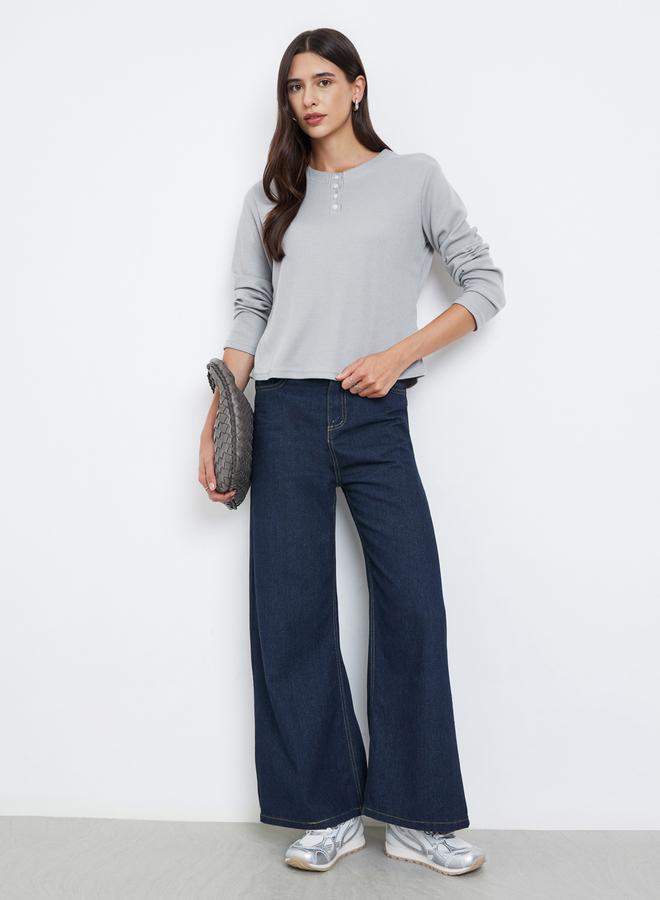 ستايلي تيشيرت محبوك بنمط وافل وأكمام طويلة - Image 2