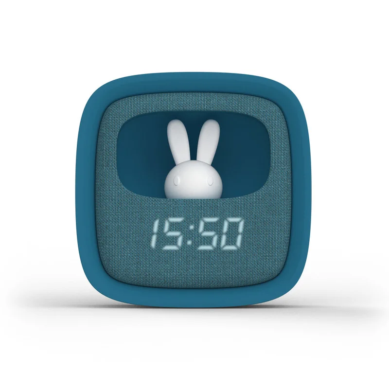 موب ساعة منبه رقمية مع ضوء ليلي بتصميم عصري وشاشة واضحة وإضاءة ناعمة مثالية لغرف النوم وطاولات السرير