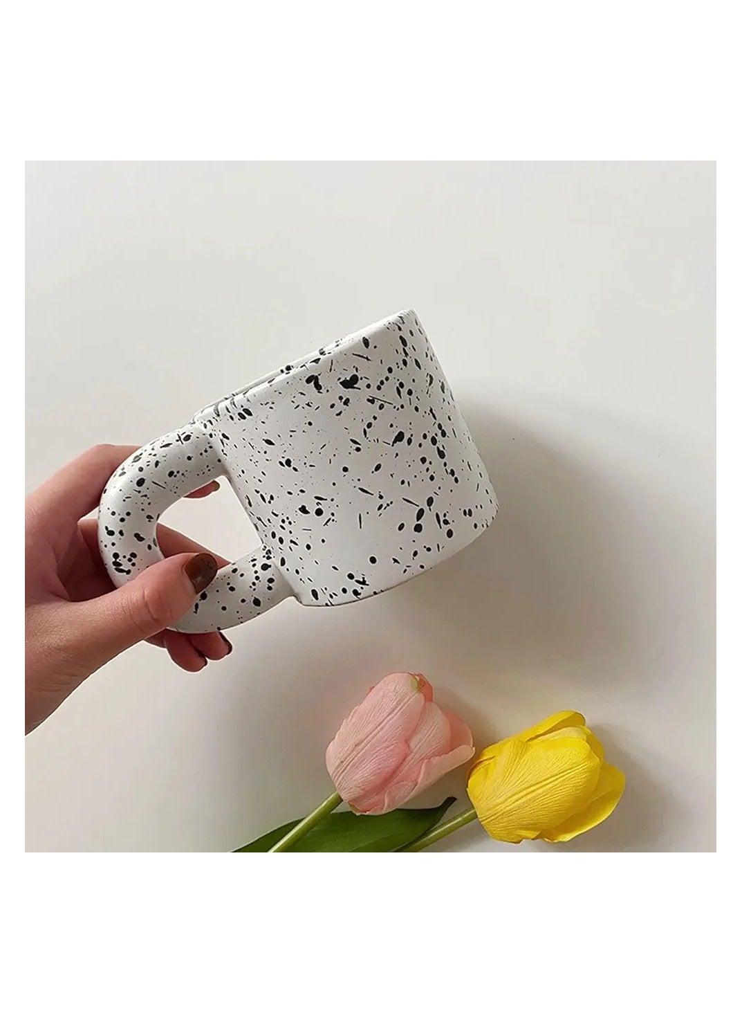 كوب قهوة انيق مصنوع من السيراميك