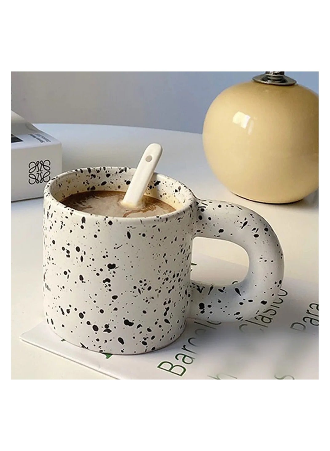 كوب قهوة انيق مصنوع من السيراميك