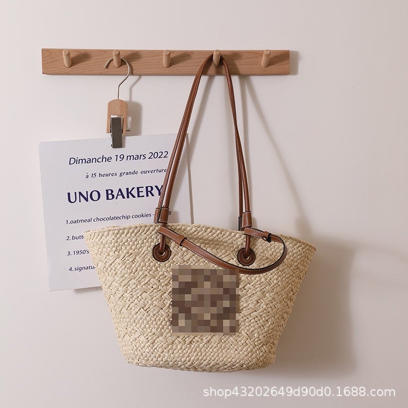 Tote Bag with Green Fabric, Easy Store and Carry Design - Image 5
