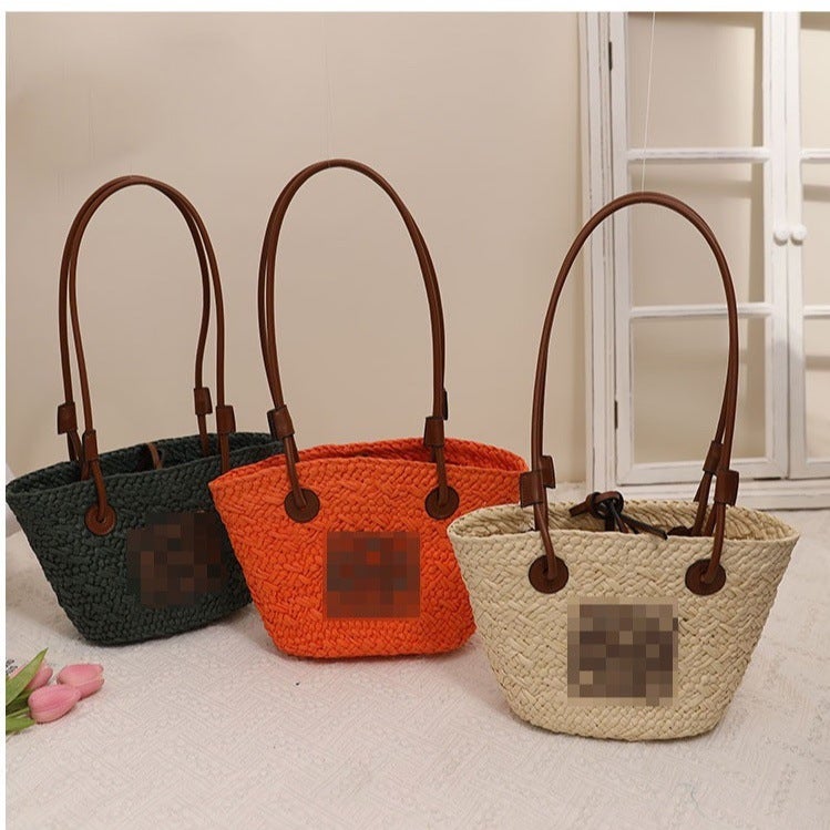 Tote Bag with Green Fabric, Easy Store and Carry Design - Image 1