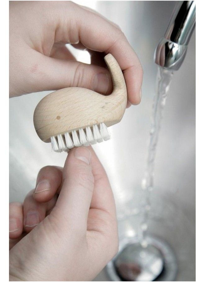 Wooden Whale Nail Brush - pzsku/Z75160EA84750746C7215Z/45/_/1677914880/7e7f7e3d-509a-48ef-99df-1c67d6da2c6c