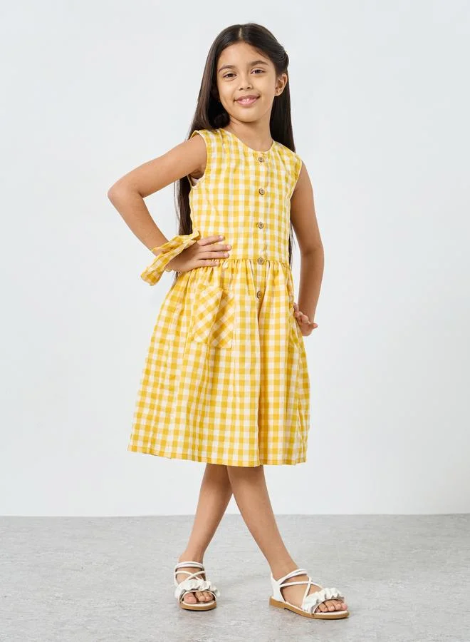 Styli Styli Girls Gingham Check Dress with Hair Scrunchie Set