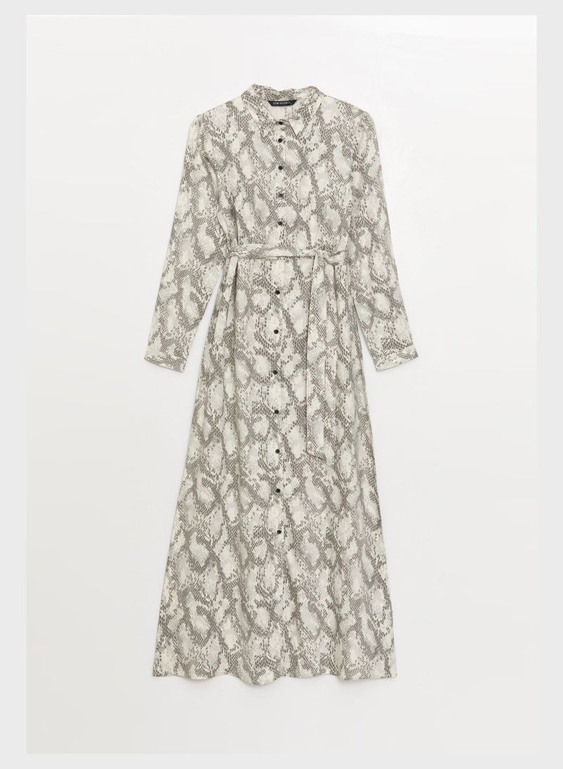 ال سي وايكيكي فستان بقصة قميص مطبوع ومزود برباط - Image 4