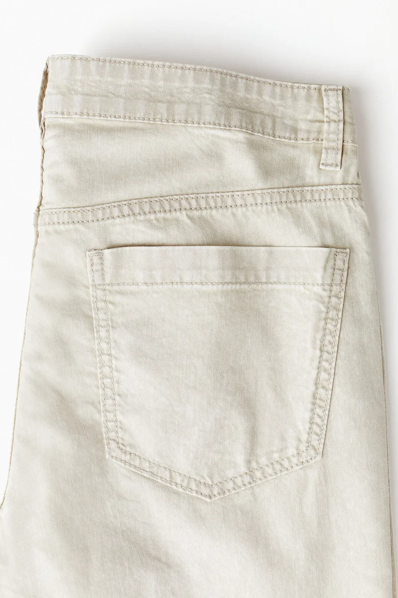 اتش اند ام بنطلون من التويل بقصة مستقيمة