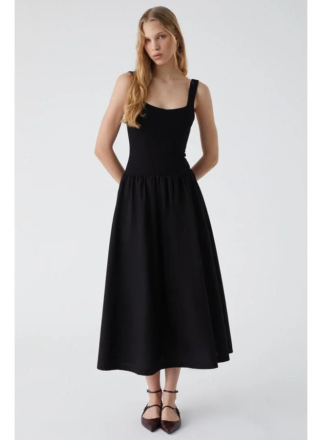 Grimelange Pani Fuego Women's Strap Neckline Skirt Woven Poplin Top Flexible Viscose Black Dress.